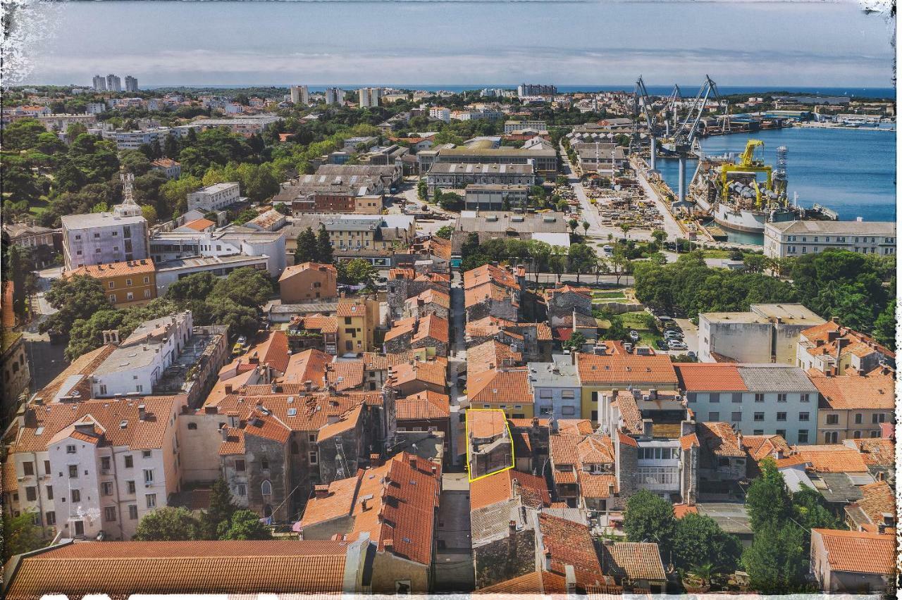 Luxury Apartment Jana With Private Parking Pula Exterior photo